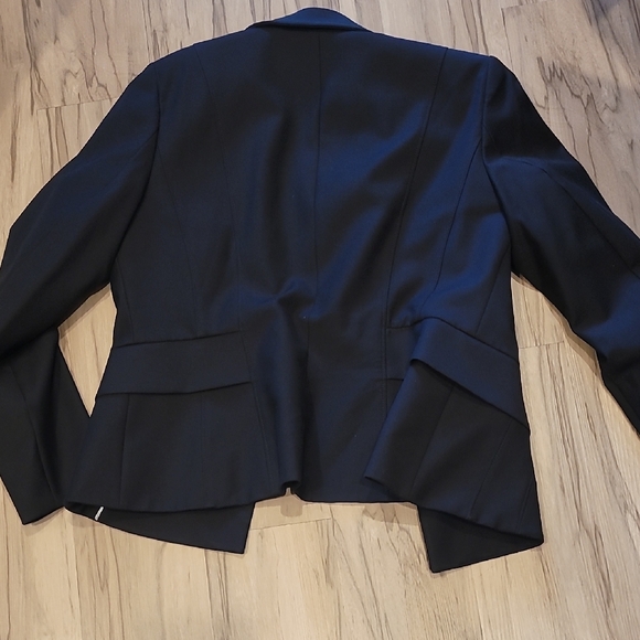 White House Black Market Classic Black Blazer - Picture 4 of 5